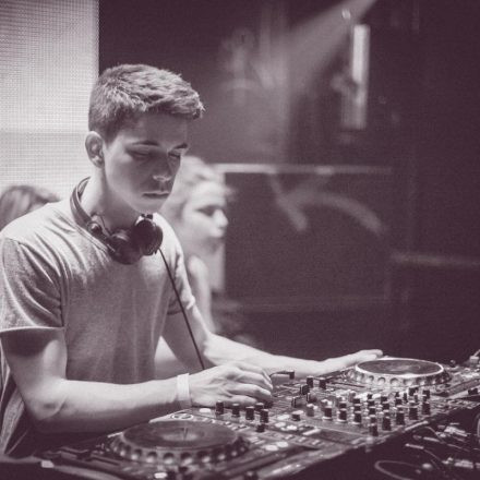 T H A T S H x T w/ Jumodaddy & Wondawulf (by P.Lipiarski)