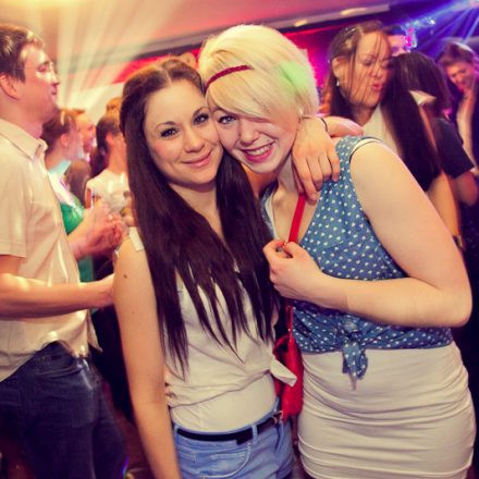 Schwester Semester @ The Loft
