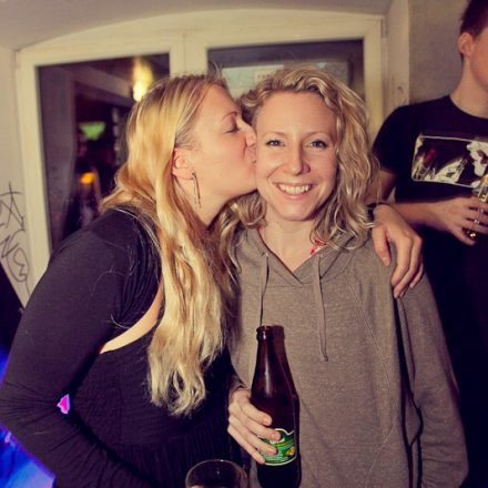 Schwester Semester @ The Loft