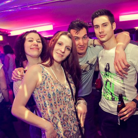 Schwester Semester @ The Loft