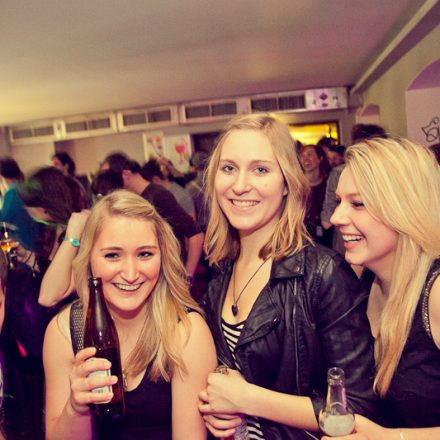 Schwester Semester @ The Loft