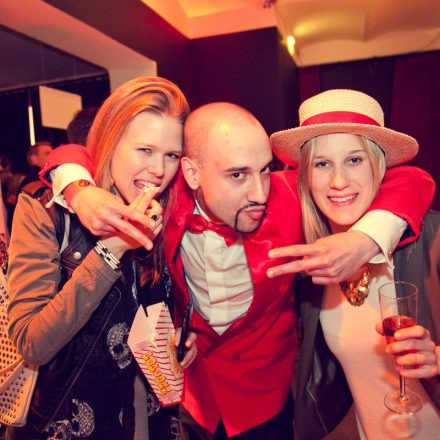 Carnival Goes Moulin Rouge @ Chaya Fuera