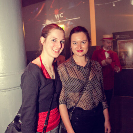 Carnival Goes Moulin Rouge @ Chaya Fuera