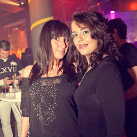 Carnival Goes Moulin Rouge @ Chaya Fuera
