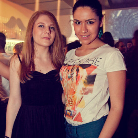 Carnival Goes Moulin Rouge @ Chaya Fuera