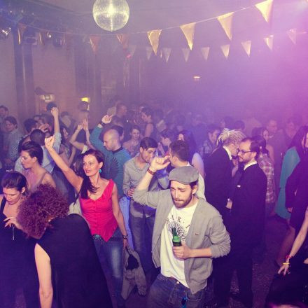 Carnival Goes Moulin Rouge @ Chaya Fuera
