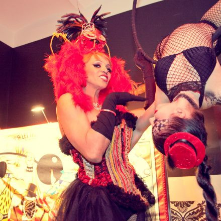 Carnival Goes Moulin Rouge @ Chaya Fuera