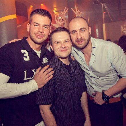 Carnival Goes Moulin Rouge @ Chaya Fuera