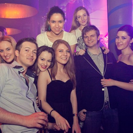 Carnival Goes Moulin Rouge @ Chaya Fuera