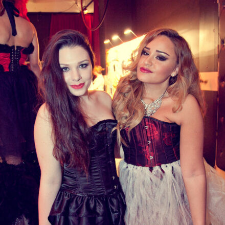 Carnival Goes Moulin Rouge @ Chaya Fuera