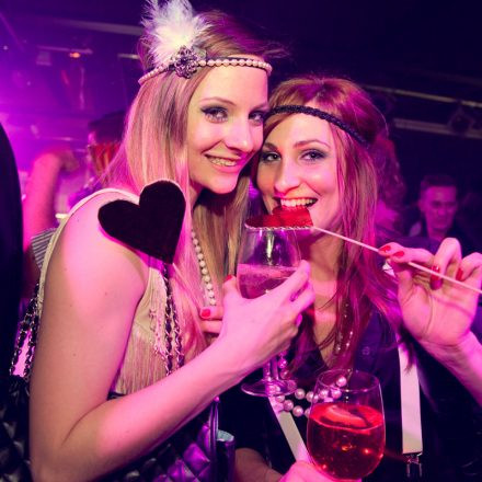 Carnival Goes Moulin Rouge @ Chaya Fuera