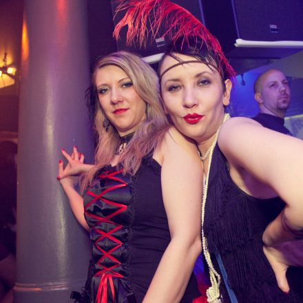 Carnival Goes Moulin Rouge @ Chaya Fuera