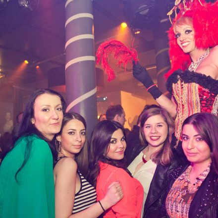 Carnival Goes Moulin Rouge @ Chaya Fuera