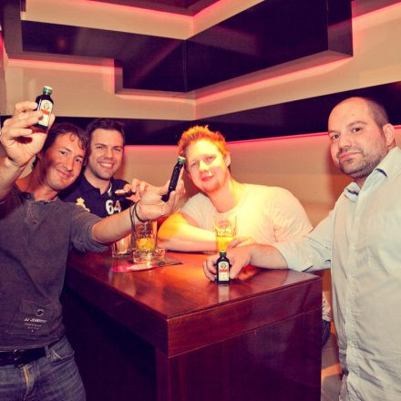 Uni Fridays - Med Fest @ Lutz der Club