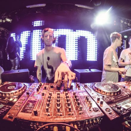 T H A T S H x T @ Flex (support B.Pazdernik)