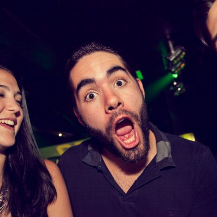 Behave! @ U4