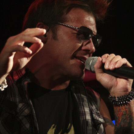 Drowning Pool / Fozzy / Revoker @ Flex