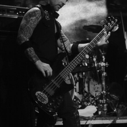 Drowning Pool / Fozzy / Revoker @ Flex