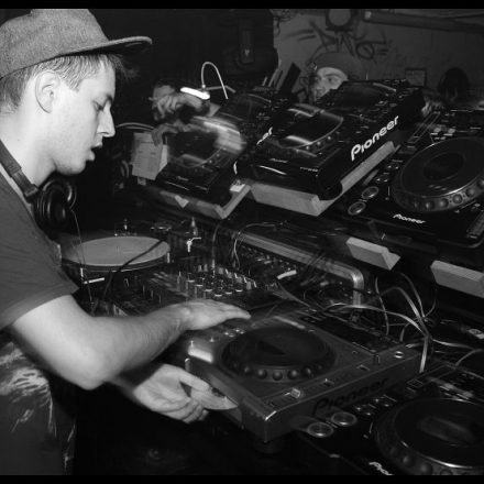 Macawa Presents : Audio @ The Loft