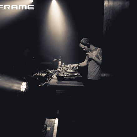 Mainframe feat. Aphrodite & Mefjus B2B Insideinfo [supported by Farben Froh]