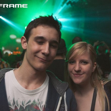 Mainframe feat. Aphrodite & Mefjus B2B Insideinfo [supported by Farben Froh]