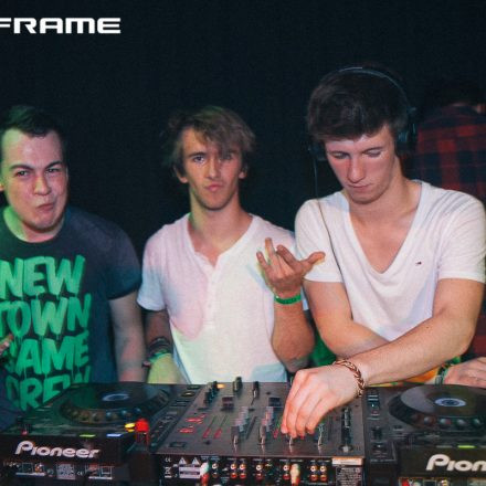 Mainframe feat. Aphrodite & Mefjus B2B Insideinfo [supported by Farben Froh]