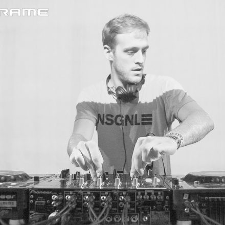 Mainframe feat. Aphrodite & Mefjus B2B Insideinfo [supported by Farben Froh]