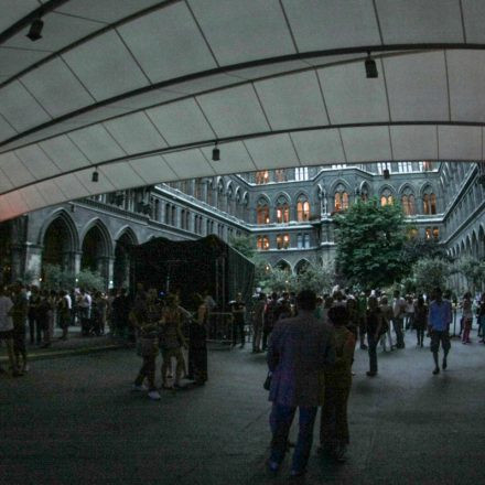 Nacht gegen Armut @ Arkadenhof Rathaus Wien