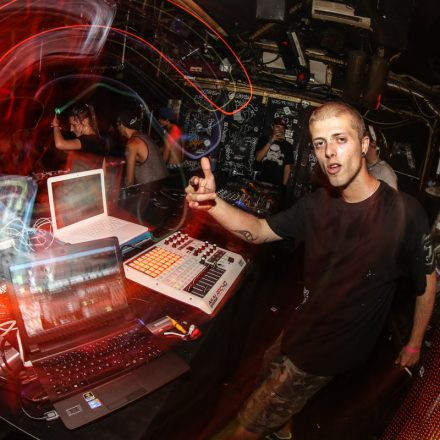 Wicked / Bassstart pres. Pitch Madattak @ Flex
