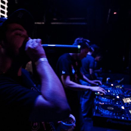Future Beatz mit B-complex @ Flex
