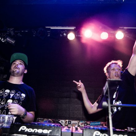 Future Beatz mit B-complex @ Flex