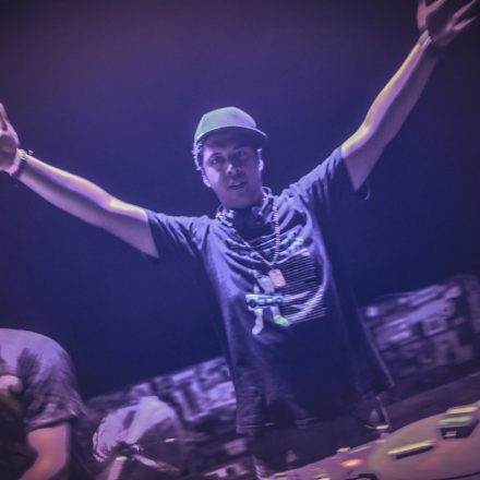 T H A T S H x T @ Flex