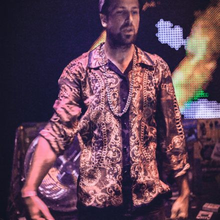 T H A T S H x T @ Flex