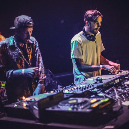 T H A T S H x T @ Flex