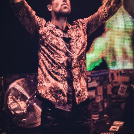 T H A T S H x T @ Flex