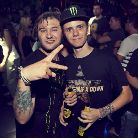 Addicted To Rock @ U4