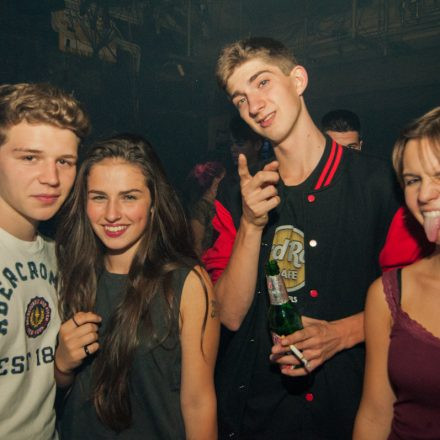 Vollkontakt @ Fluc