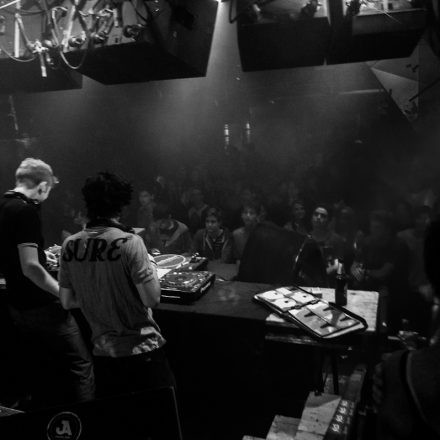 Vollkontakt @ Fluc