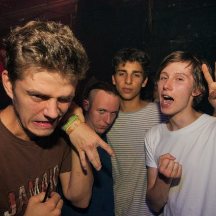 Vollkontakt @ Fluc