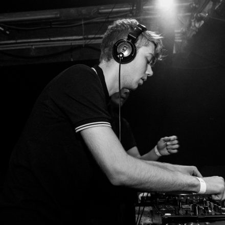 Vollkontakt @ Fluc