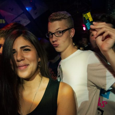 Vollkontakt @ Fluc