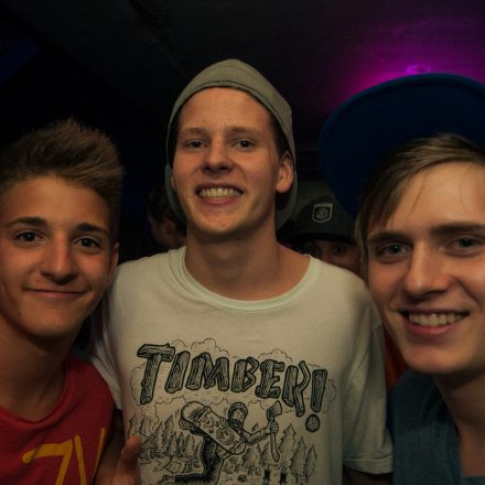 Vollkontakt @ Fluc