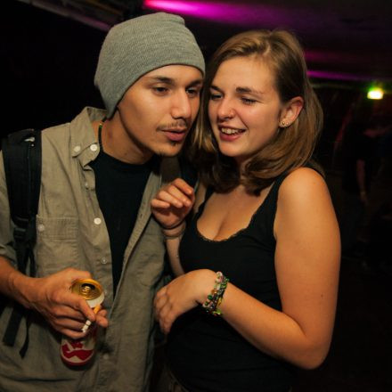 Vollkontakt @ Fluc