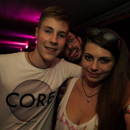 Vollkontakt @ Fluc