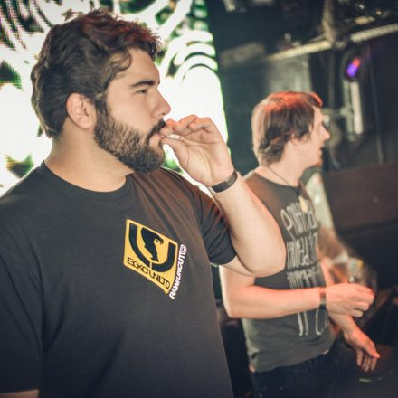 T H A T S H x T @ Flex