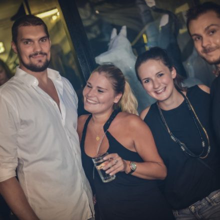 (Vienna's First) 90ies Club @ The Loft