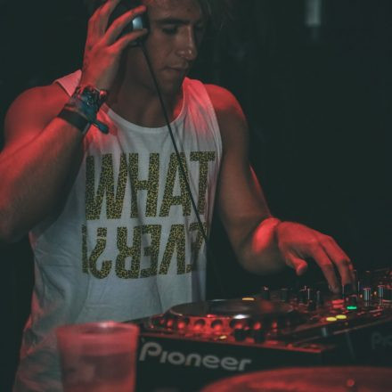 T H A T S H x T @ Flex