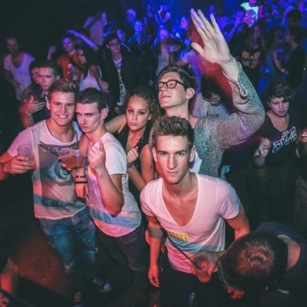T H A T S H x T @ Flex