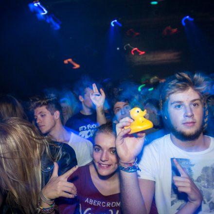 BEATTHROAT FEAT. 12TH PLANET @ WUK PT. 2