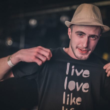 T H A T S H x T @ Flex